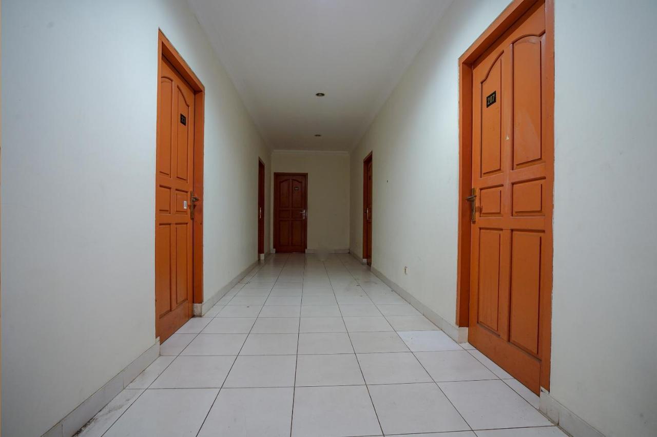 Oyo 2025 Wisma Musdalifa Palembang Exterior foto