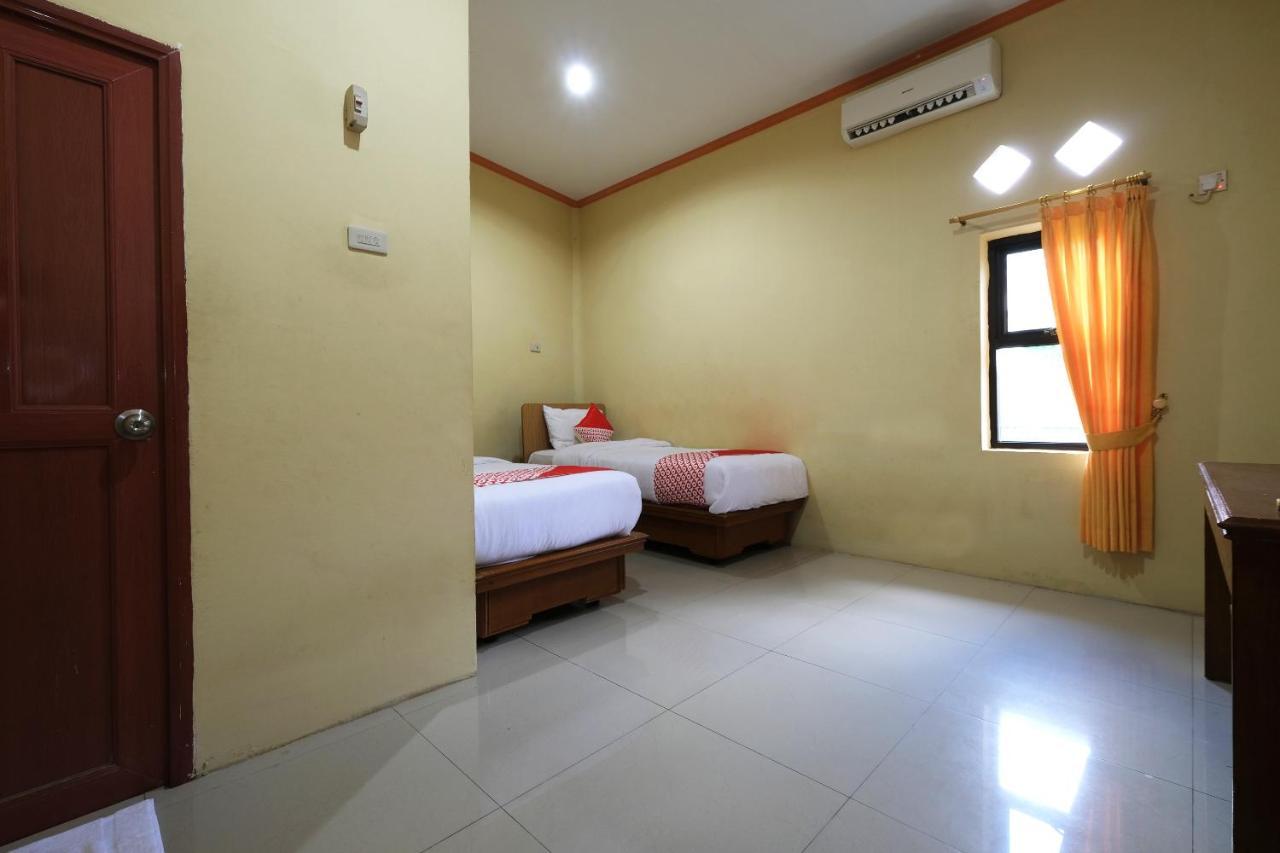 Oyo 2025 Wisma Musdalifa Palembang Exterior foto