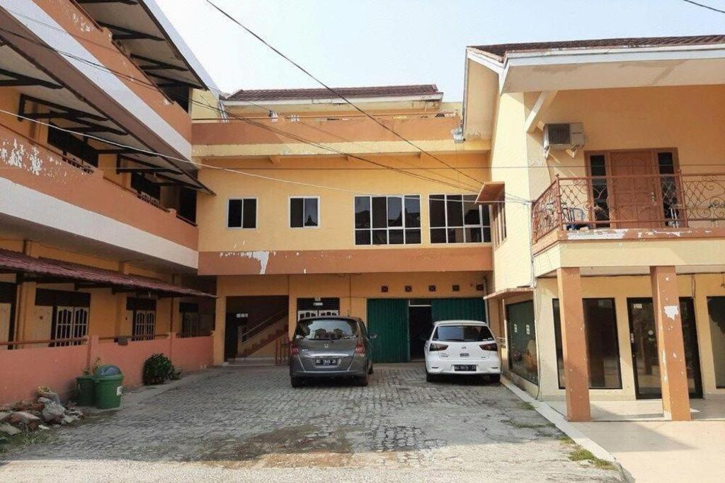 Oyo 2025 Wisma Musdalifa Palembang Exterior foto